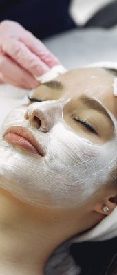پاکسازی-پوست-با-آنزیم‌-تراپی